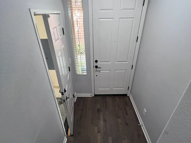 1346 Sky Ridge Ct — Photo 4