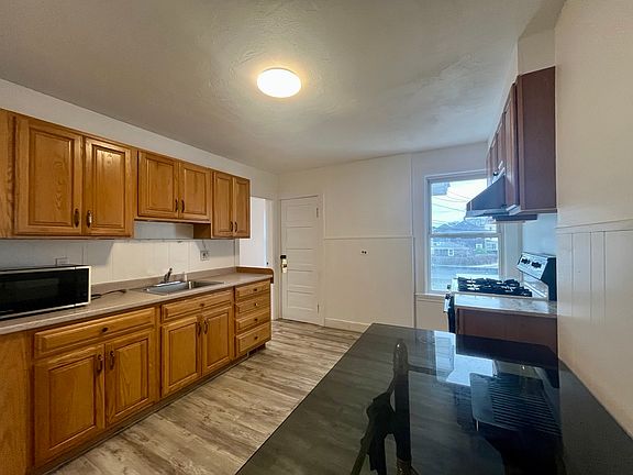 5th image of 29 Vassall St #2B