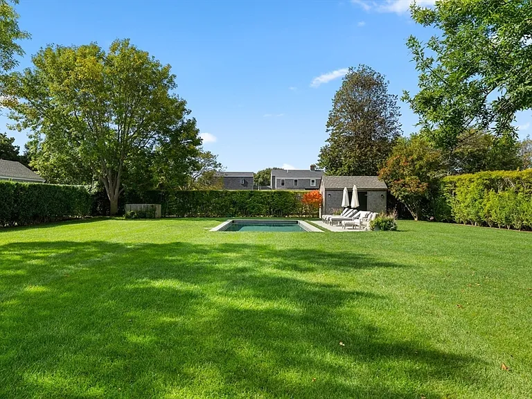 1 Doc Ryder Dr — Photo 36