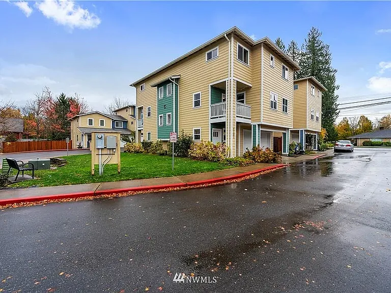 1017 W Main St #C101 — Photo 30