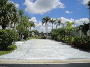 1134 Silver Lakes Blvd, Naples, FL 34114