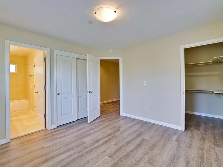 352 Beemer Ave — Photo 48