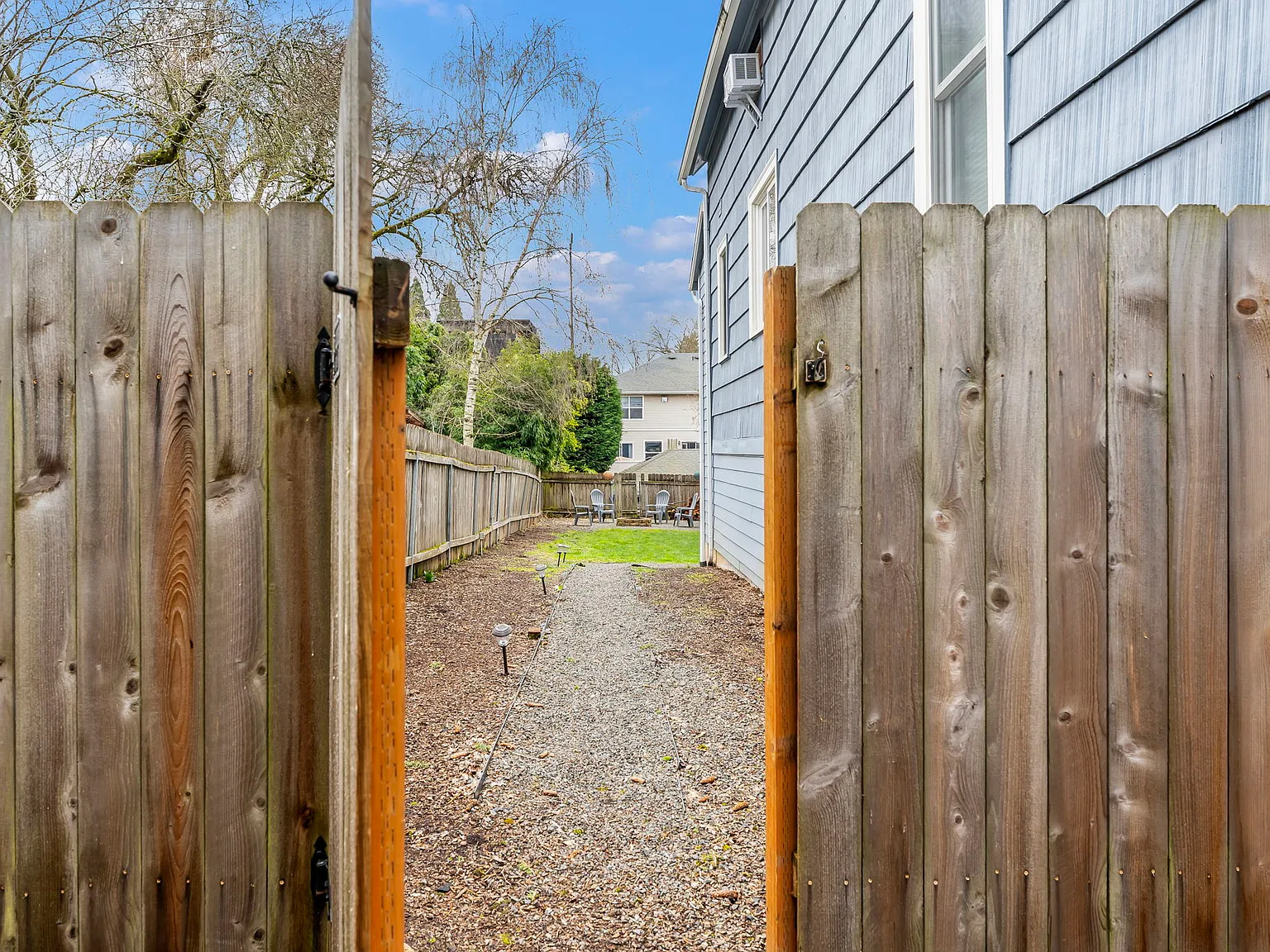 522 NE Morris St — Photo 3
