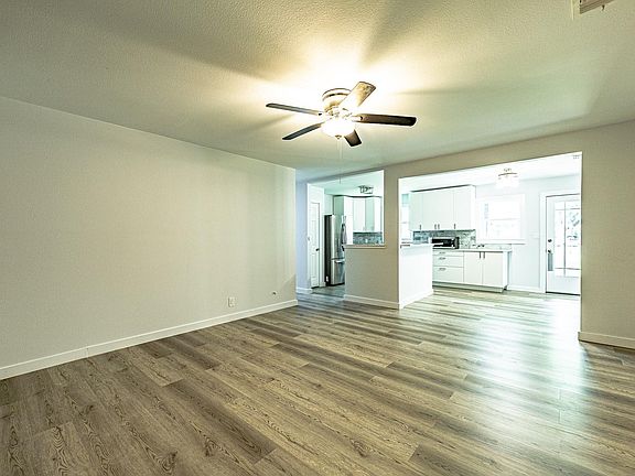 4th image of 421 W Runk St