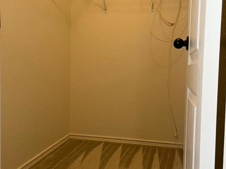Walk in closets on all 3 bedrooms.