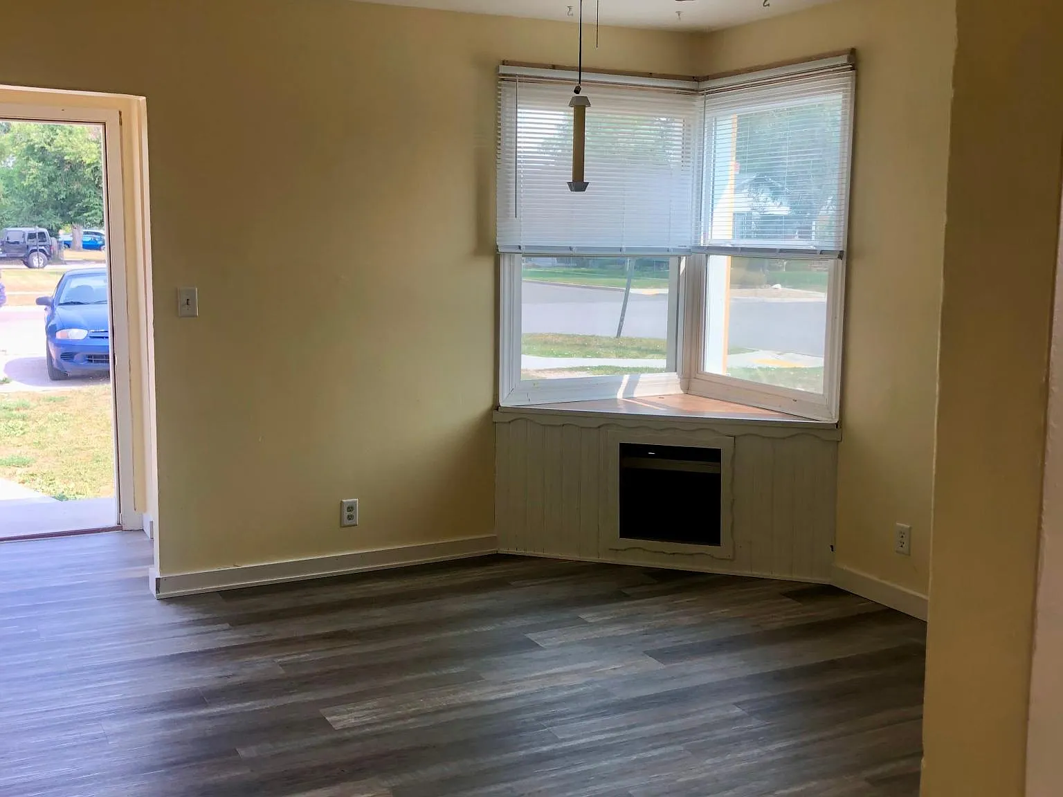 2 bed, 1000 sqft, $790 — Photo 2
