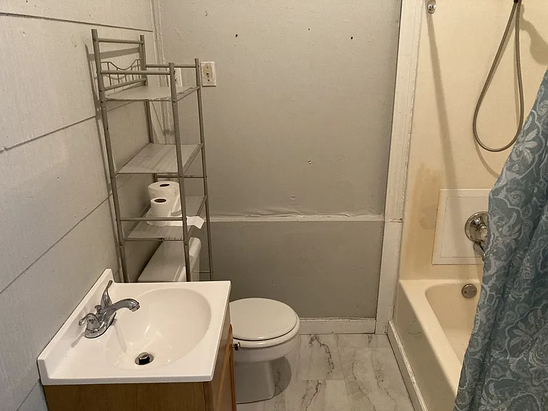 622 N 19th St #1 — Photo 12
