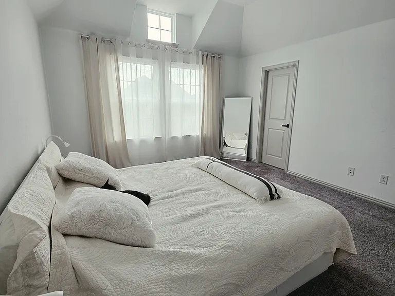 1002 Mikaela Dr — Photo 24