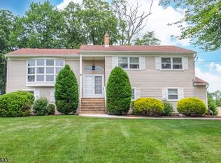 9 Andrea Ter, East Hanover, NJ 07936