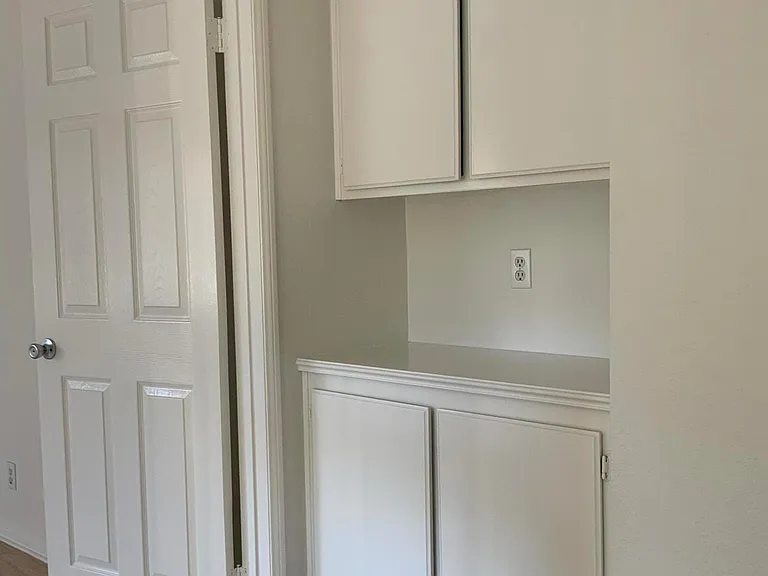 5473 Spanish Oak Ln #B — Photo 13