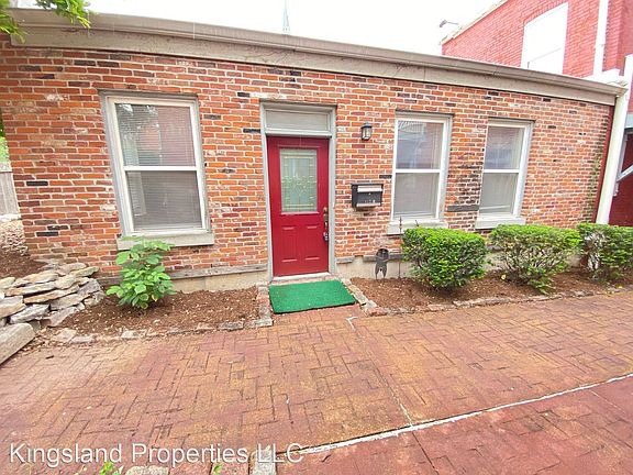 2nd image of 817 Allen Ave #B