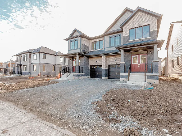 10 Sunflower Cres — Photo 2