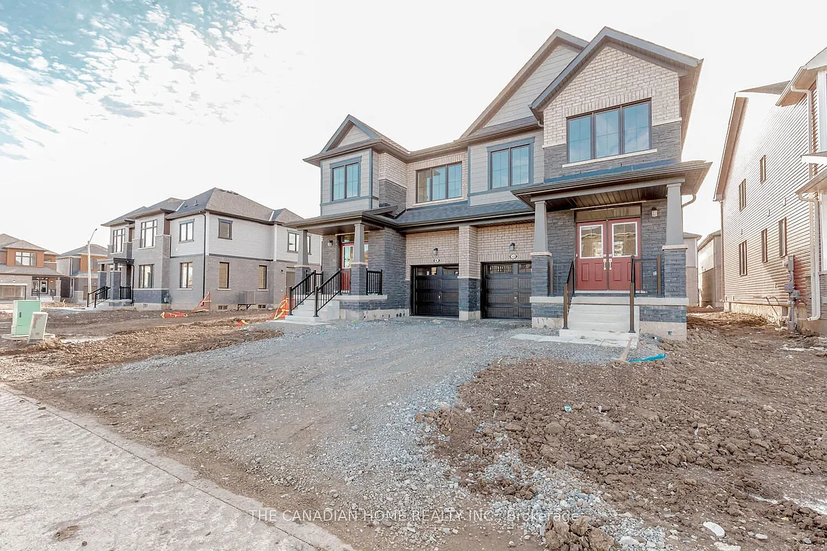 Building Photo - 10 Sunflower Cres