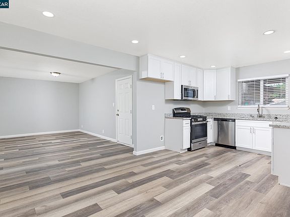 4th image of 149 Lomita Ave