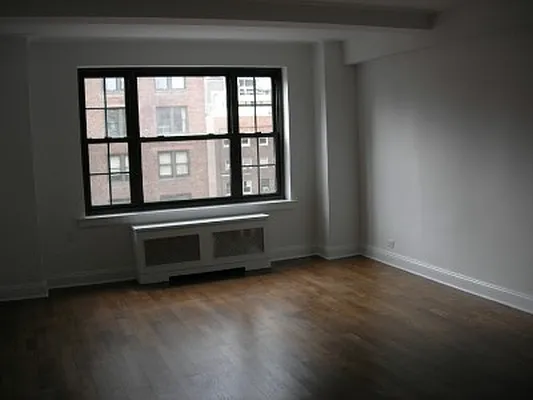 Sold by Classic Marketing- 530 Park1 | media 10