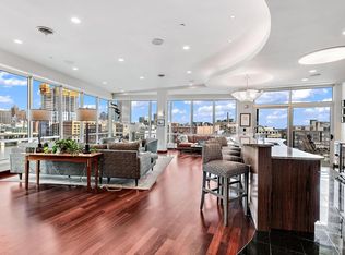 106 W Seeboth St UNIT 818, Milwaukee, WI 53204