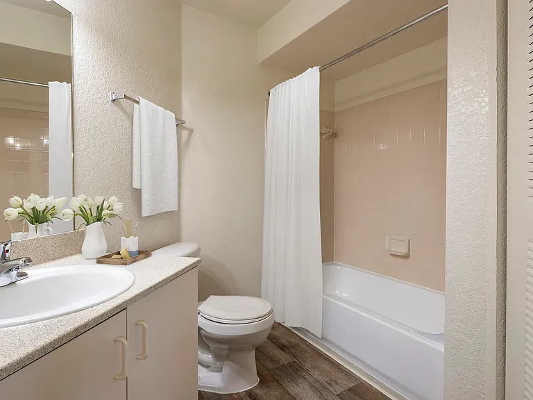 Westbrook Apartments — Photo 24