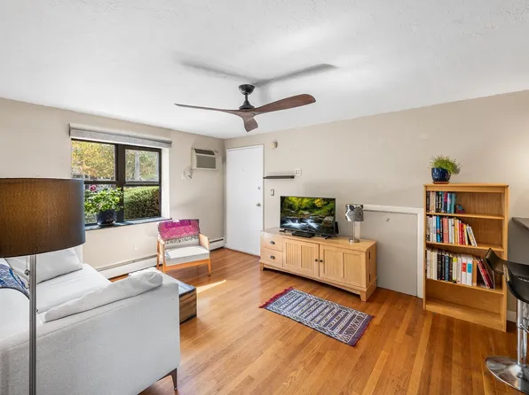 116 Washington St APT 2, Medford, MA 02155
