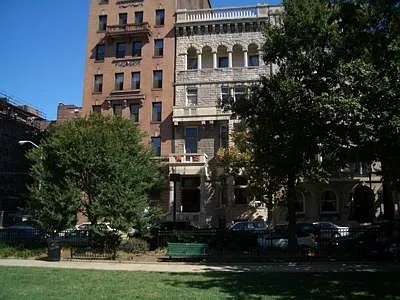 16 W Mount Vernon Pl #2B — Photo 17