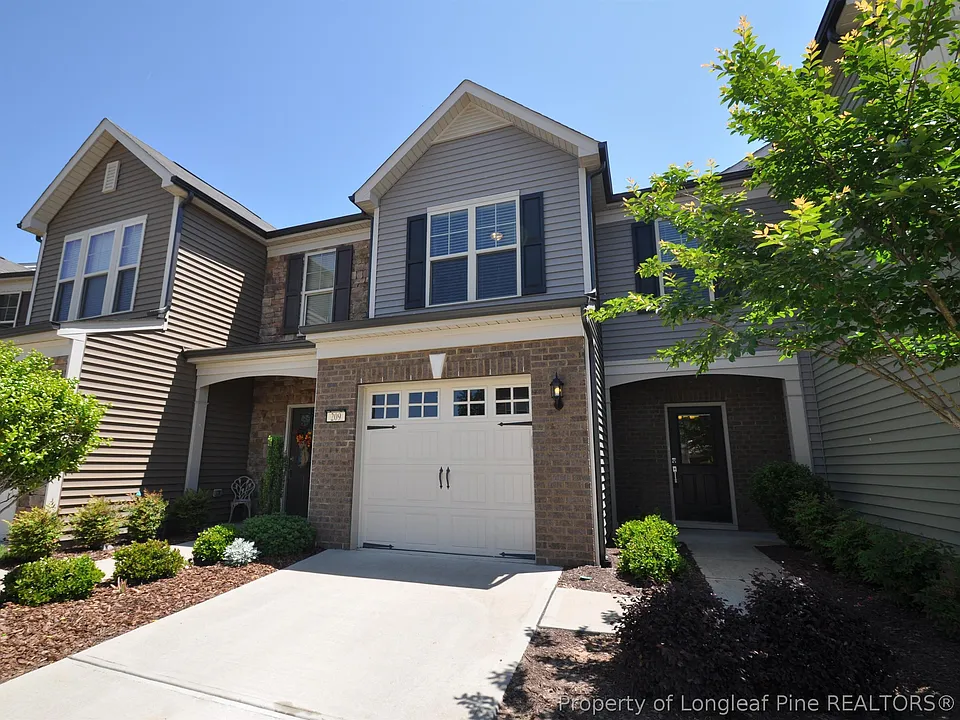 209 Brier Crossings Loop