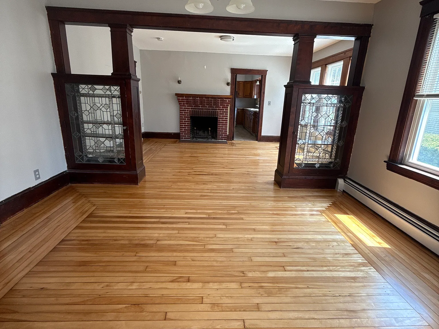 35 Burncoat St — Photo 2