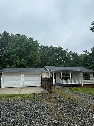 111 Hollybrook Cir Photo 1