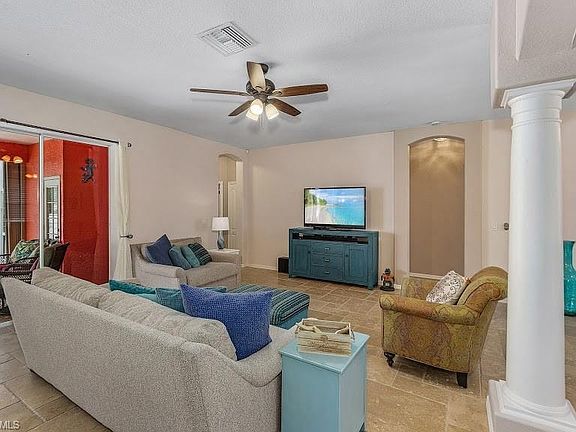 3rd image of 4315 SW 19th Pl