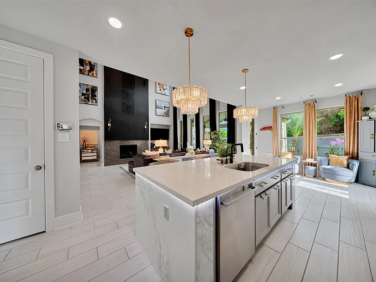8826 Forest Side Dr — Photo 13