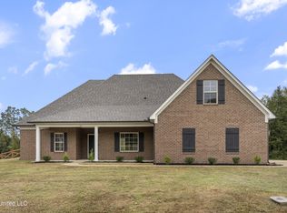 162 Byhalia Creek Farms Rd E, Byhalia, MS 38611