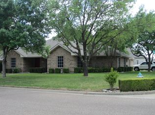 1402 Hyde Park Blvd, Cleburne, TX 76033