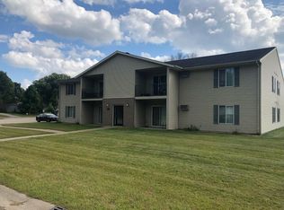 469 Gibbs St UNIT 7, Prescott, WI 54021