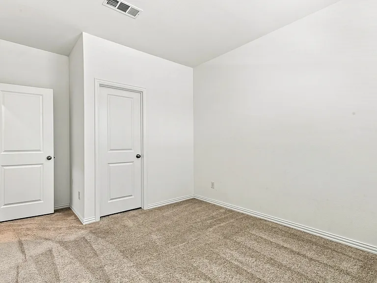 537 Parkside Dr — Photo 27