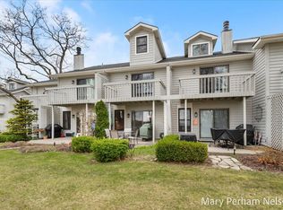 124 Elizabeth St #7, Saugatuck, MI 49453