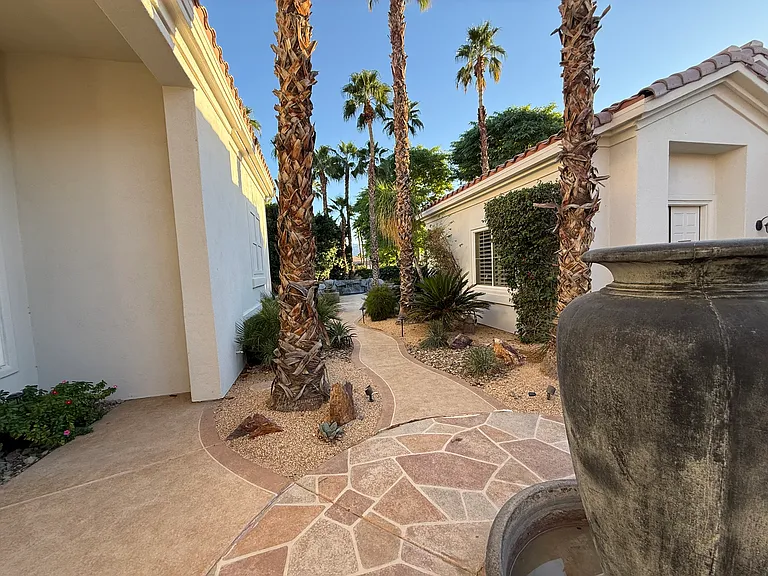 56670 Muirfield Vlg — Photo 5