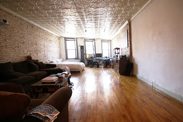 Rented by Nolita Group | media 19