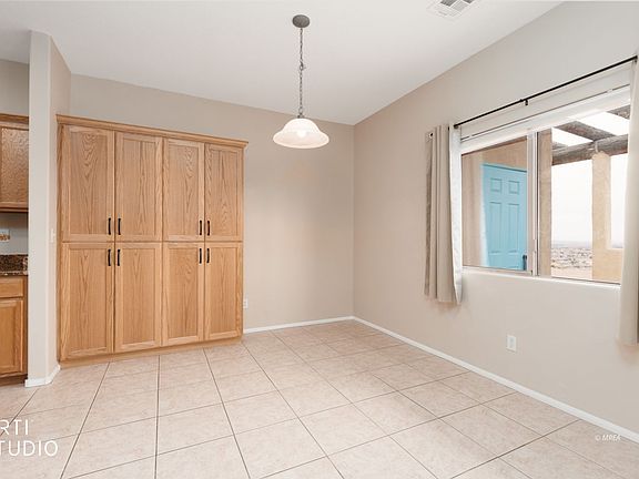 4th image of 470 Turtle Back Rd #11D-1