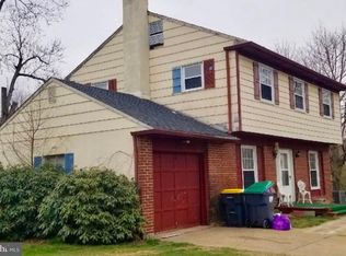 1 Greenbridge Dr, Newark, DE 19713