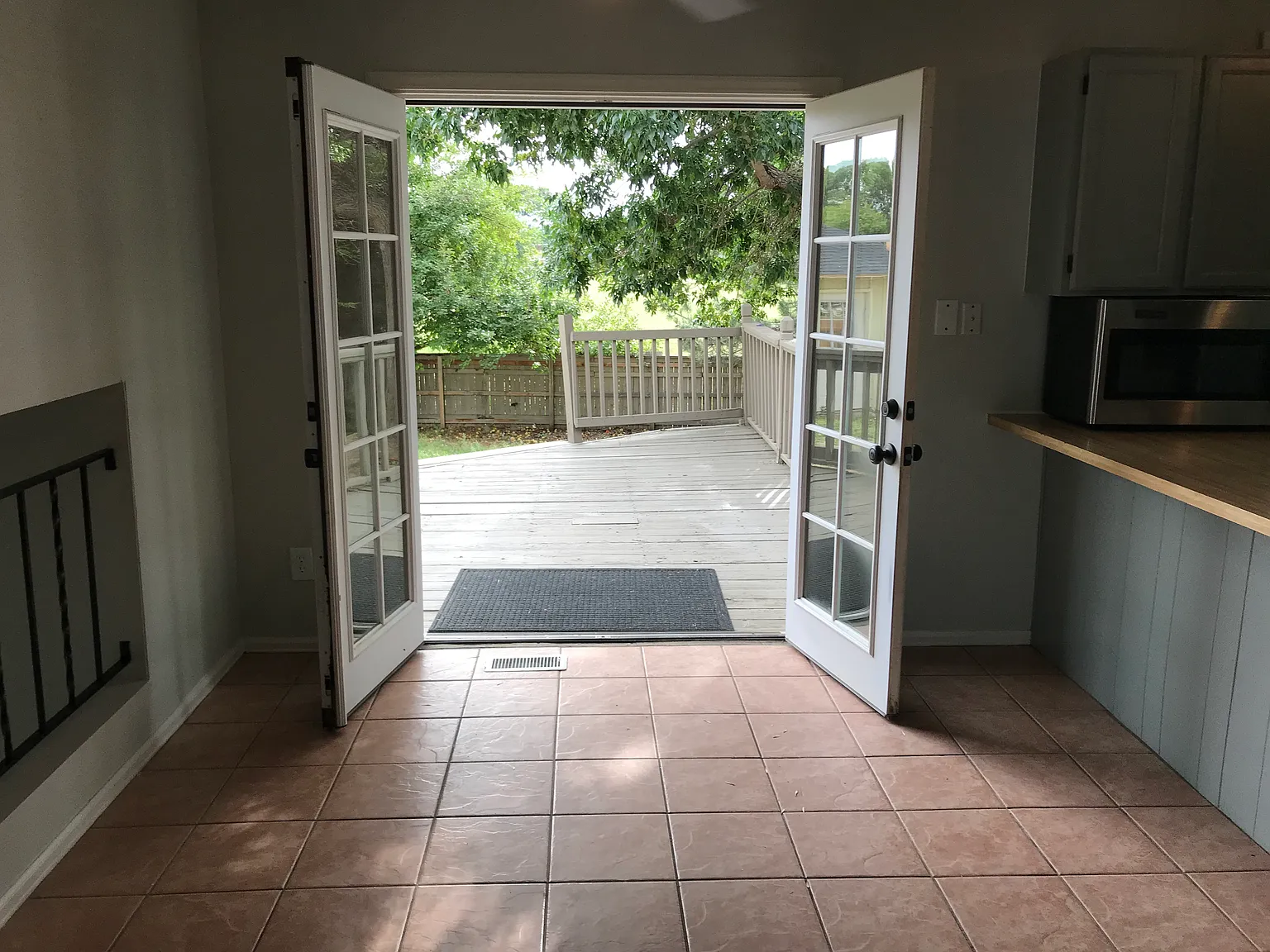 2224 Sunrise Dr — Photo 3