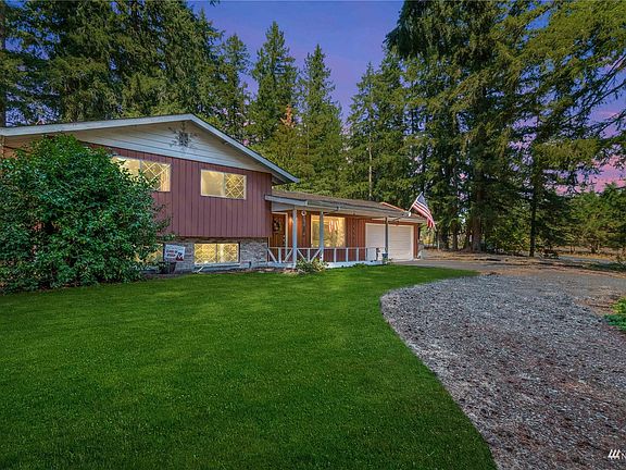 3rd image of 18060 SE 313th St