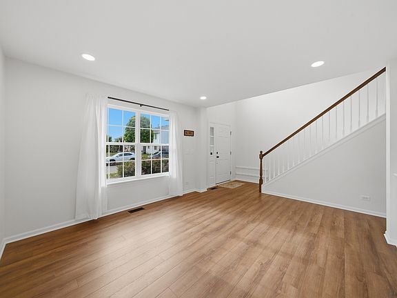 5th image of 2432 Waterleaf Ln