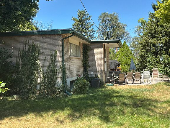 5th image of 999 E Jasper Cir