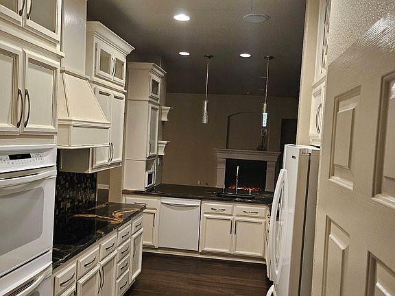 5th image of 15294 Murieta South Pkwy