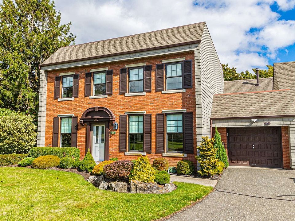 201 Captains Way UNIT 201, Bay Shore, NY 11706 Zillow