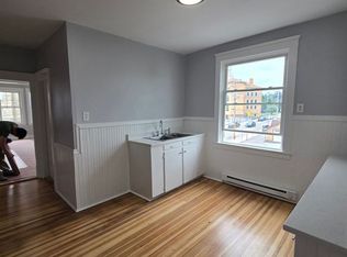 1011 Dexter St #3L, Central Falls, RI 02863