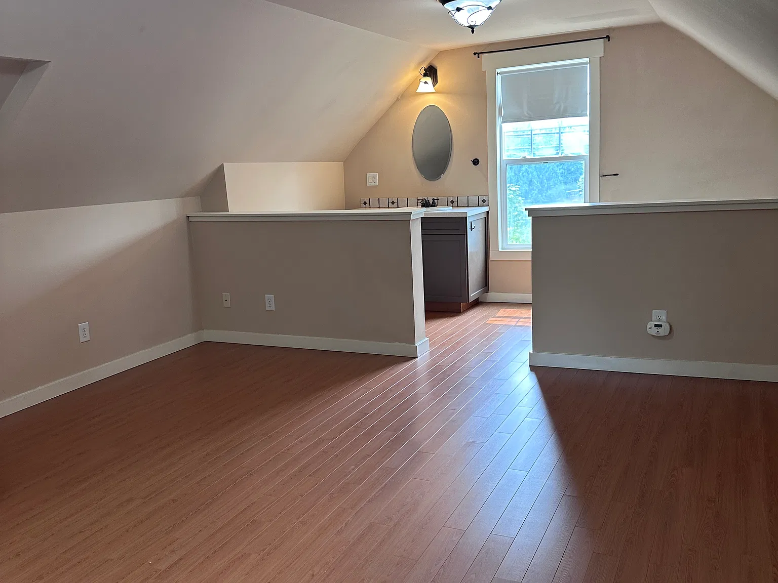 2 bed, 1300 sqft, $2,500 — Photo 2