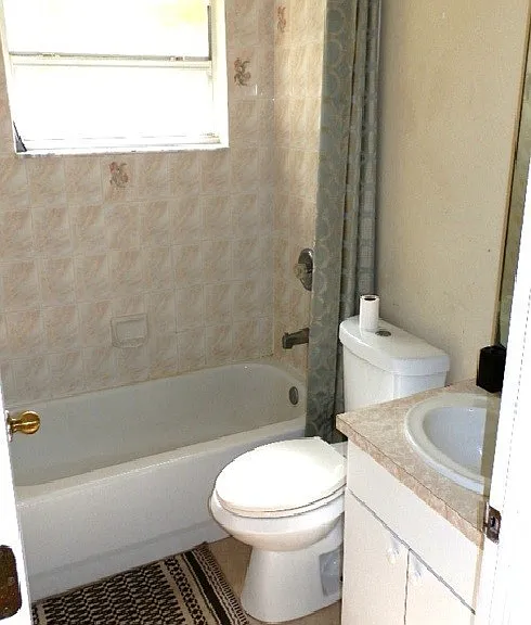 2410 NE 6th St — Photo 20
