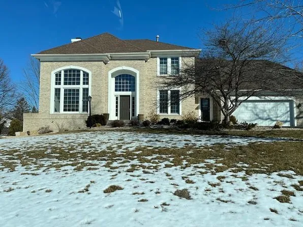 908 Douglas Rd, Mendota Heights, MN 55118