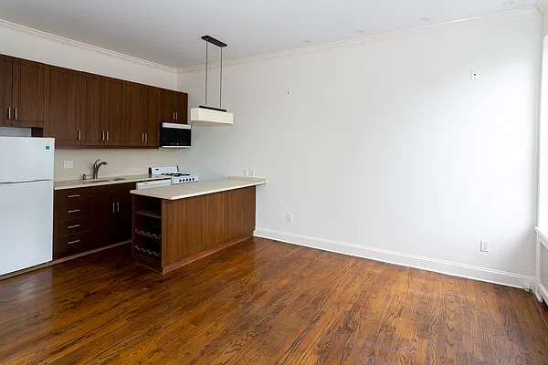 Rented by Keller Williams NYC | media 7