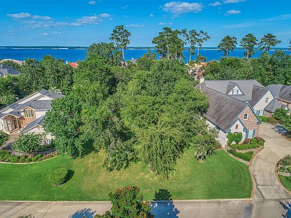 Welcome to 362 Promenade Street West!