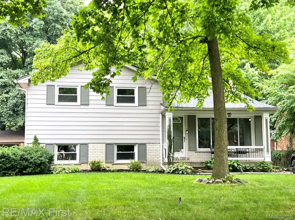 908 Marywood Dr, Royal Oak, MI 48067